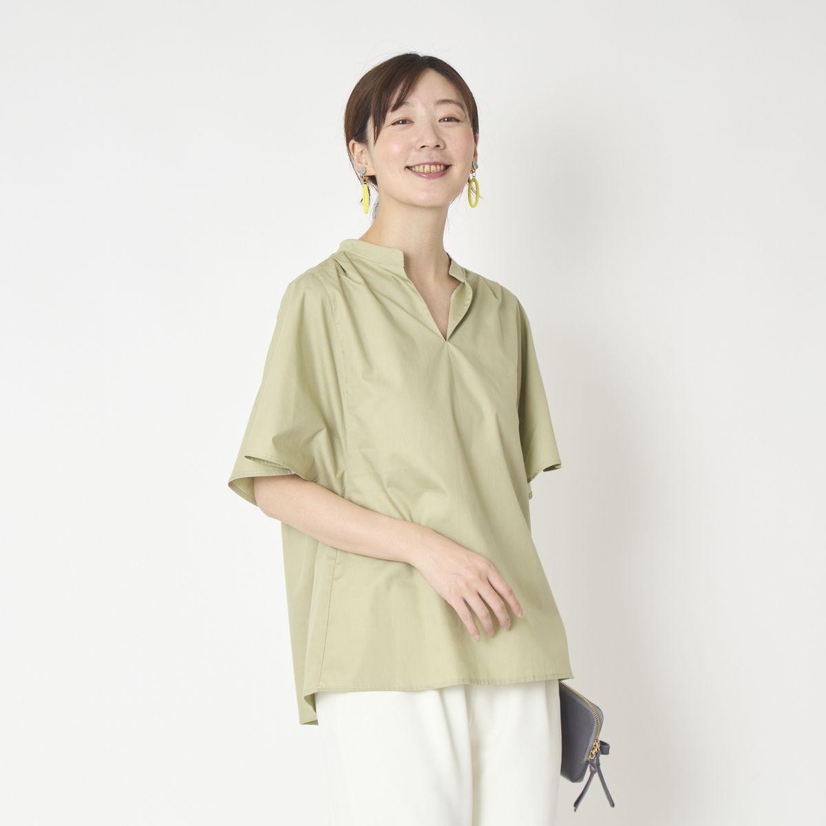 ライトグリーン